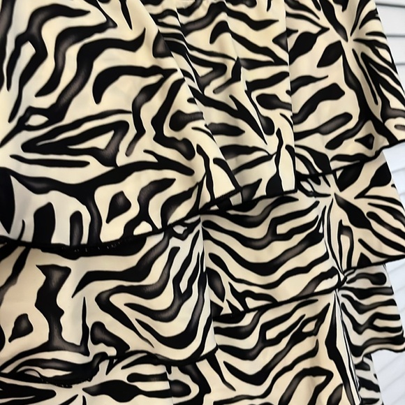 Ceeb. Zebra Print RuffleTankini. Size 16 - Picture 2 of 8